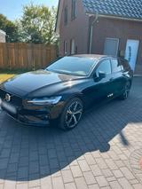 Volvo V60 Ultimate Dark Baujahr 2023 - Volvo V60: 20