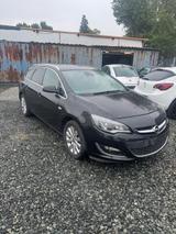 Opel Astra Sports Tourer *TÜV NEU *1.HAND *SCHECKHEFT - Opel aus 2016