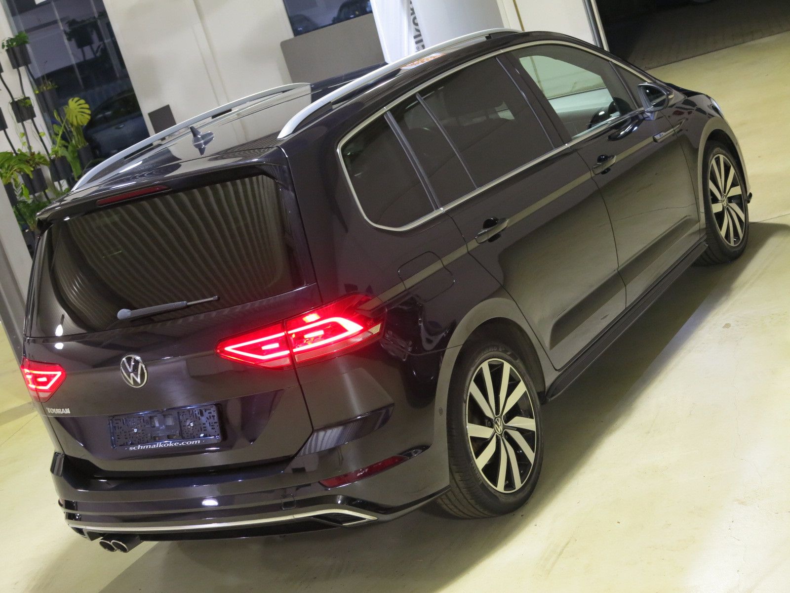 Volkswagen Touran 2.0 TDI SCR DSG7 HIGHL AHK Navi ACC DAB imagem 3