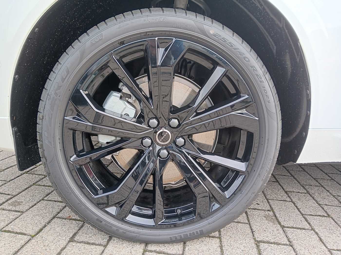 Fahrzeugabbildung Volvo XC60 T6 AWD Plus Black Edit. '26,6 Prozent Rabat