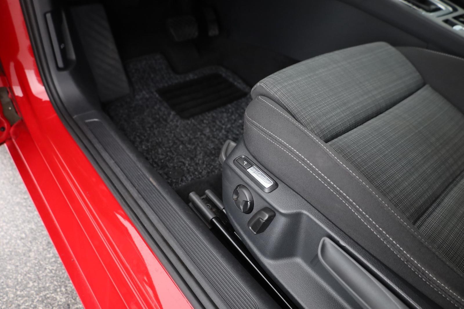 Volkswagen Passat 2.0 TDI DSG Business LED Navi ACC, миниатюра 17
