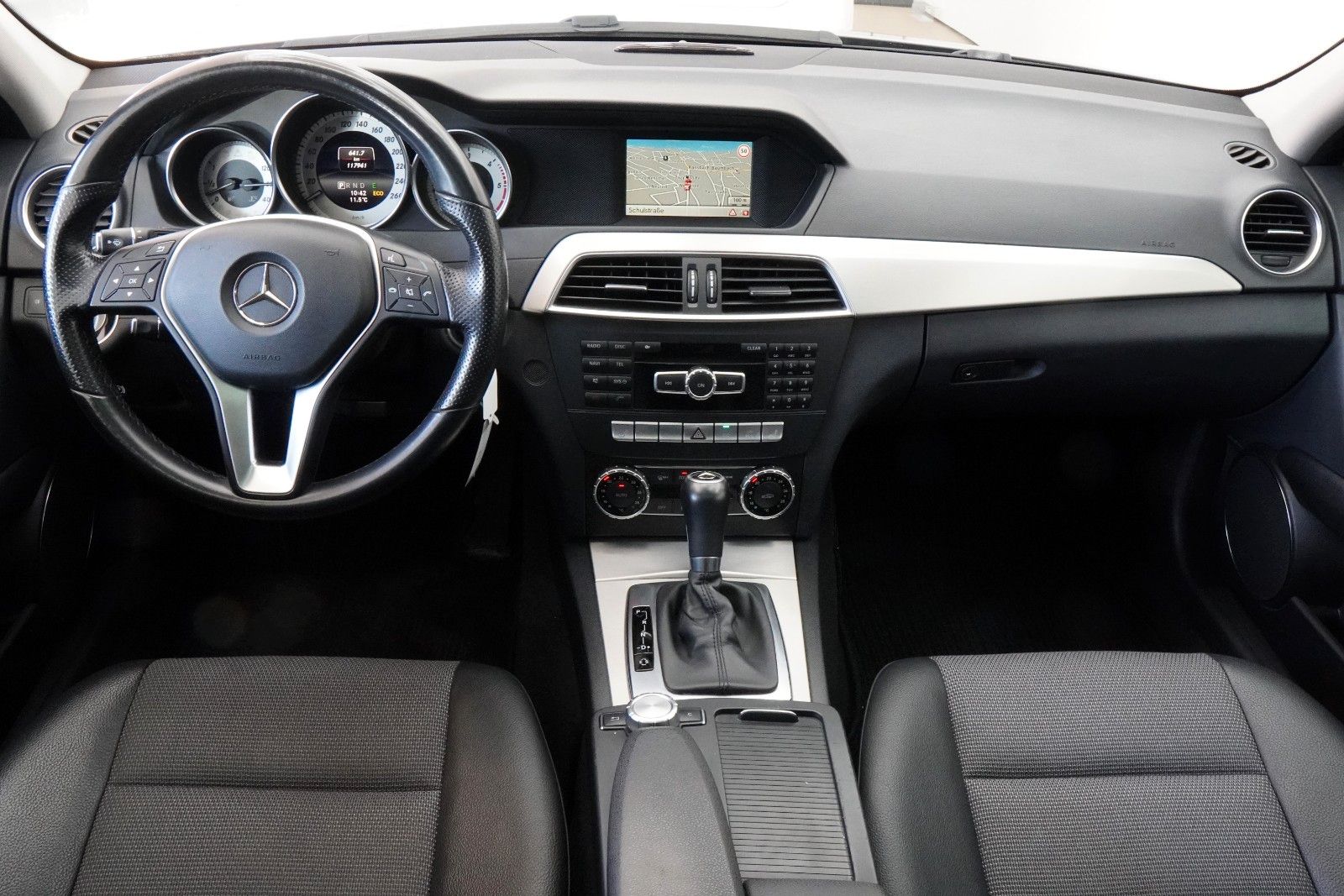 Fahrzeugabbildung Mercedes-Benz C 220 T CDI *Autom.*Navi*Xenon*Shz*Pano*AHK*