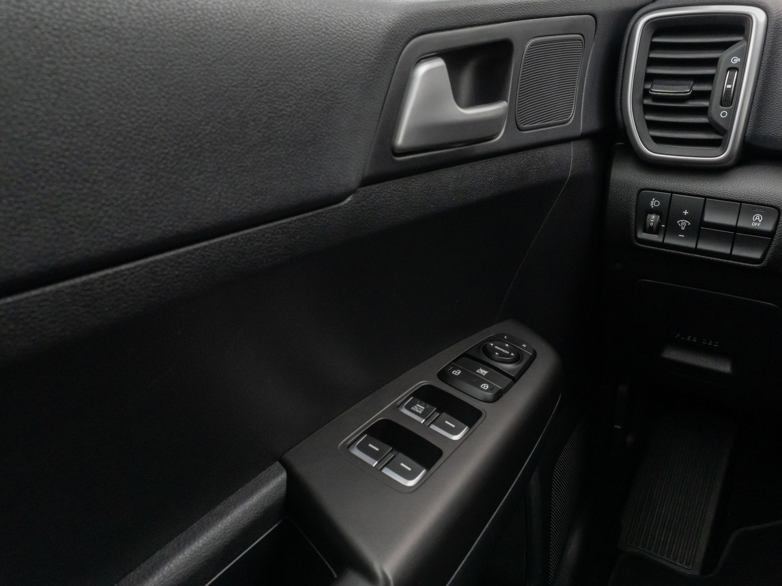 Fahrzeugabbildung Kia Sportage Edition 7 2WD Kamera CarPlay Tempomat