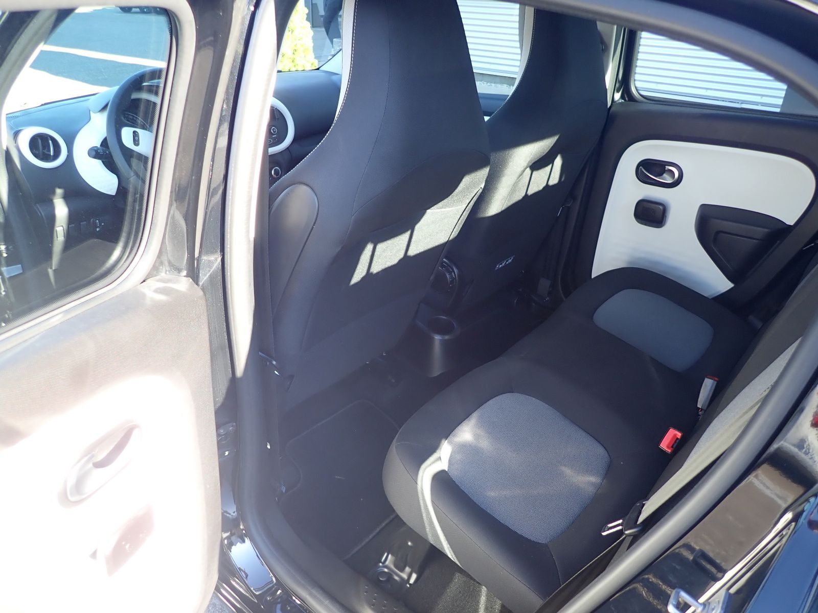 Fahrzeugabbildung Renault Twingo Limited SCe 75