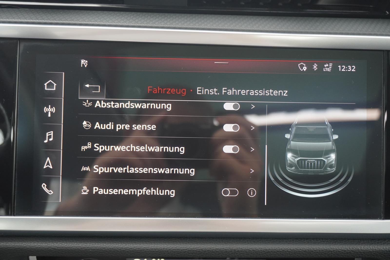 Audi Q3 40 2.0 TFSI quattro basis Panorama AHK LED