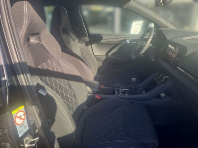 Fahrzeugabbildung SKODA Karoq 1.5 TSI Sportline NAVI AHK MATRIX-LED