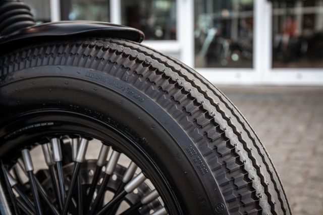 Fahrzeugabbildung Harley-Davidson XL1200X SPORTSTER 48 -BIG SPOKE- BOBBER UMBAU