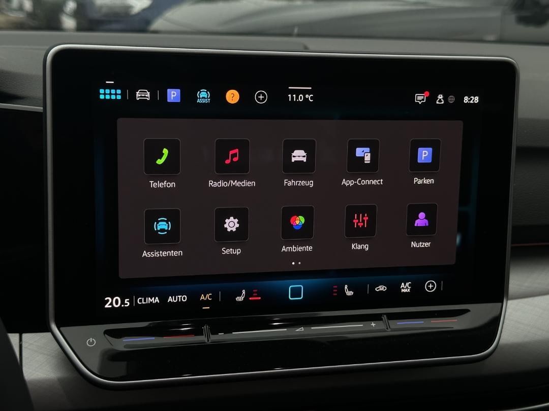 Fahrzeugabbildung Volkswagen Golf Life VIII Life, App Connect , Climaautonati