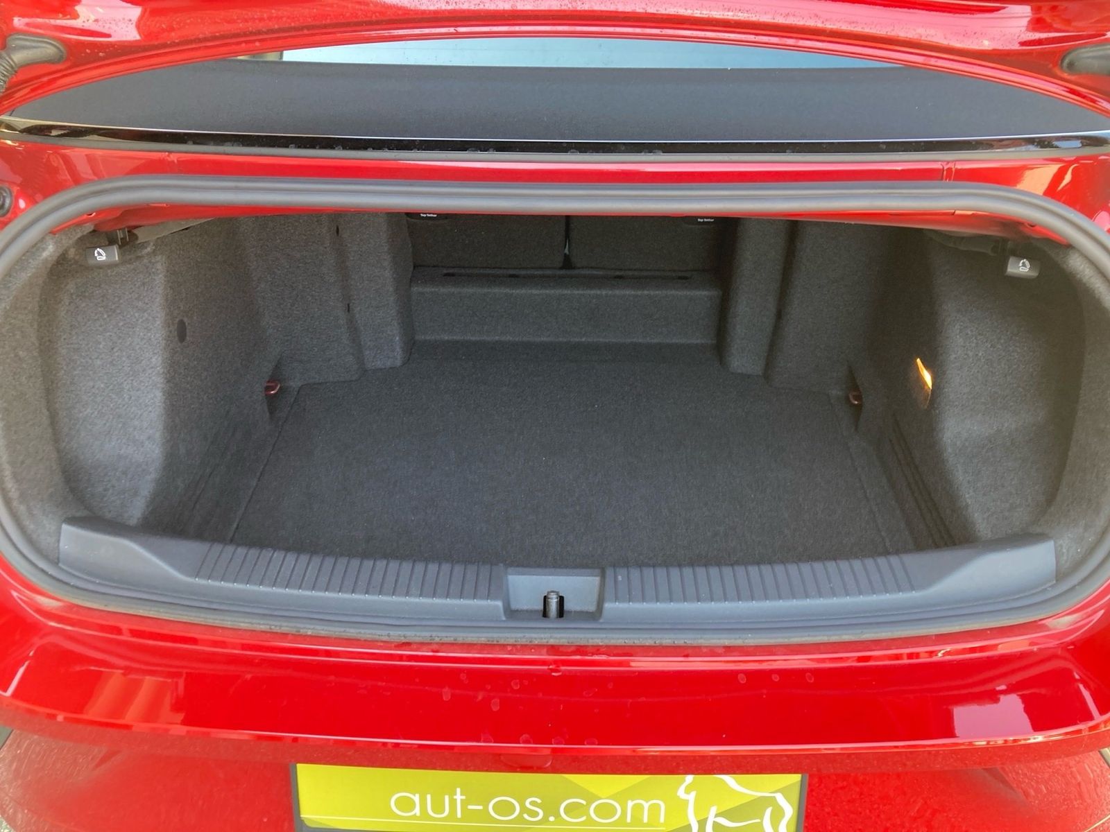 Volkswagen T-Roc - Bild 12