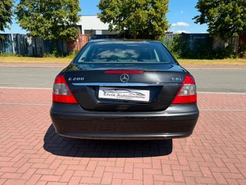 Mercedes E 200 - 3