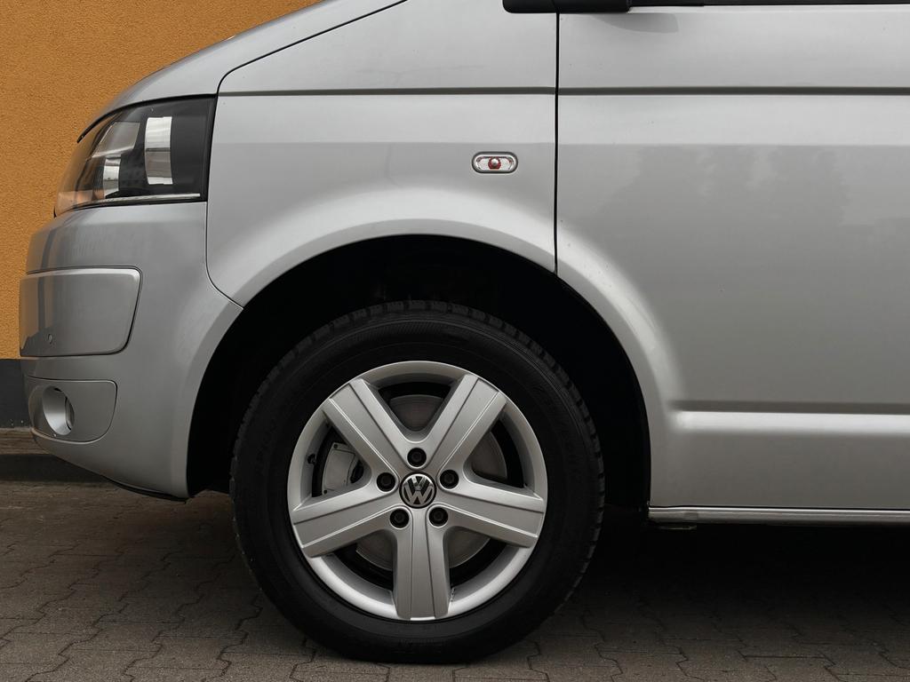 Volkswagen T5 Caravelle