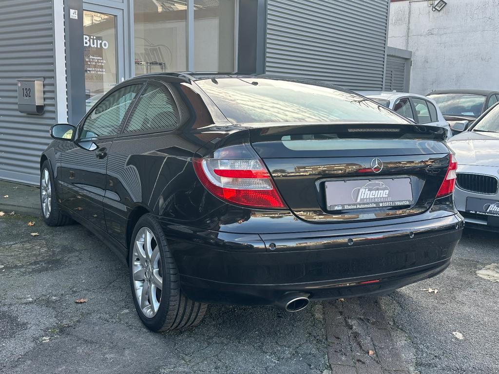 Mercedes-Benz C 230
