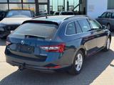 Skoda Superb Combi Ambition DSG, Leder, NAVI, Euro6 - Skoda Superb: Combi Eu