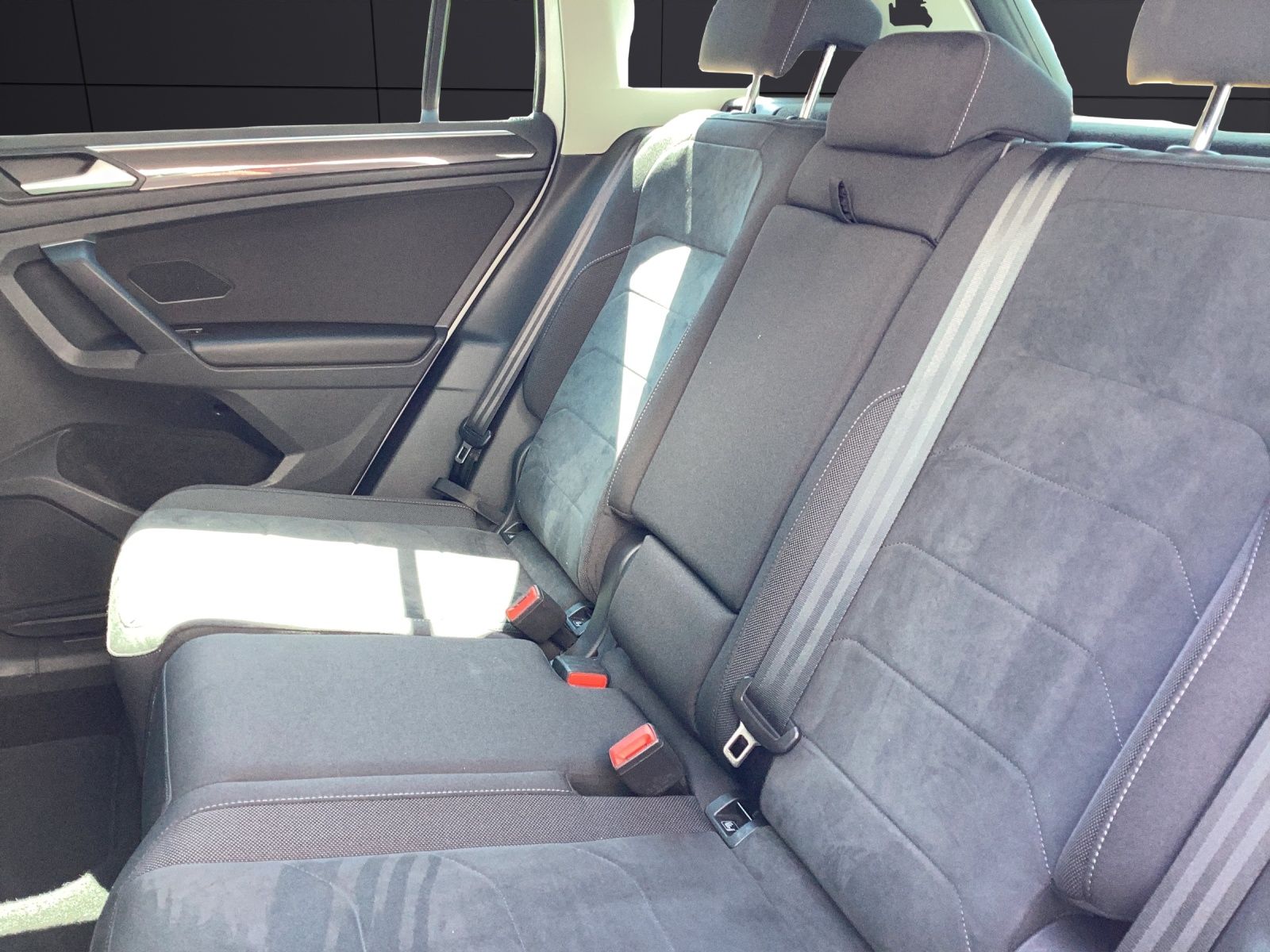 Fahrzeugabbildung Volkswagen Tiguan Elegance 4Motion