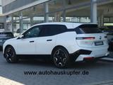 BMW iX xDrive50 Sportpak.AHK°LASER°PANO°22"-Massage - gebrauchte BMW Pickups