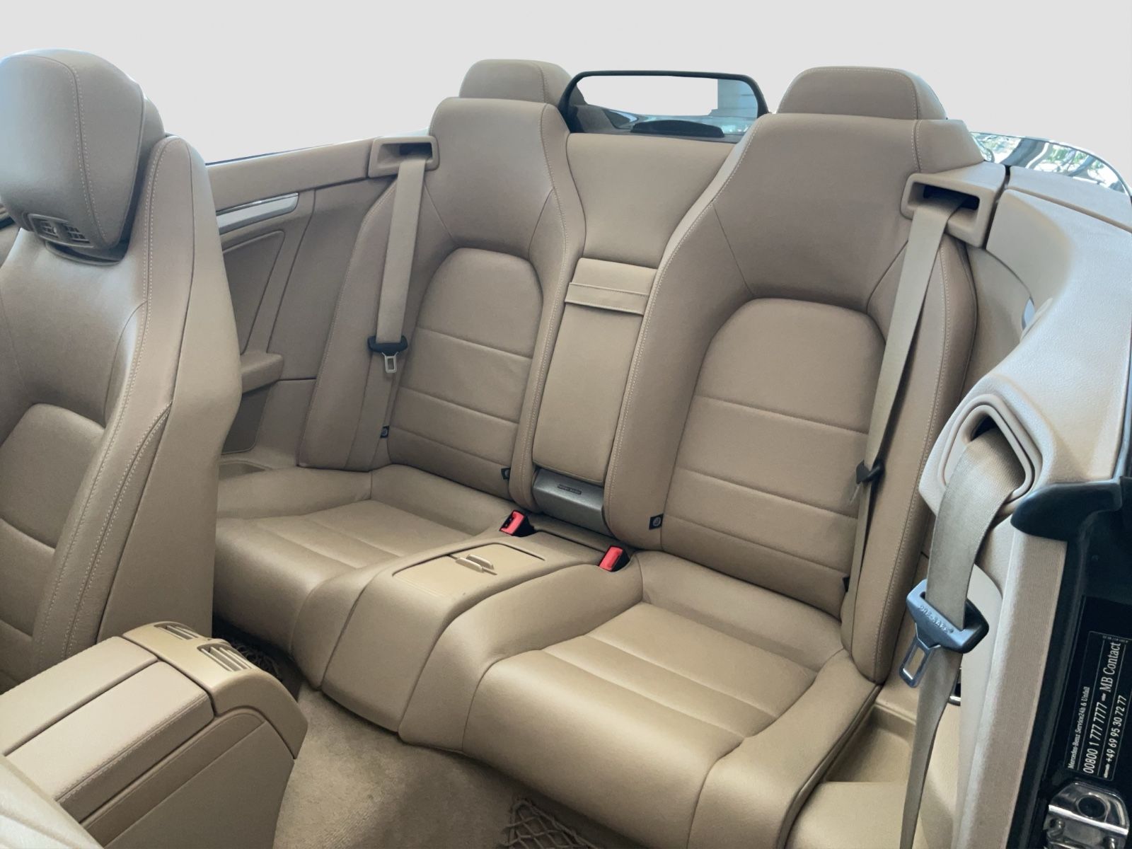Fahrzeugabbildung Mercedes-Benz E 250 CGI AMG-Paket, H-K Sound, Memory