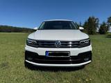 Volkswagen Tiguan 2.0 TSI OPF 140kW DSG 4MOTION Highlin... - Volkswagen Tiguan: 140