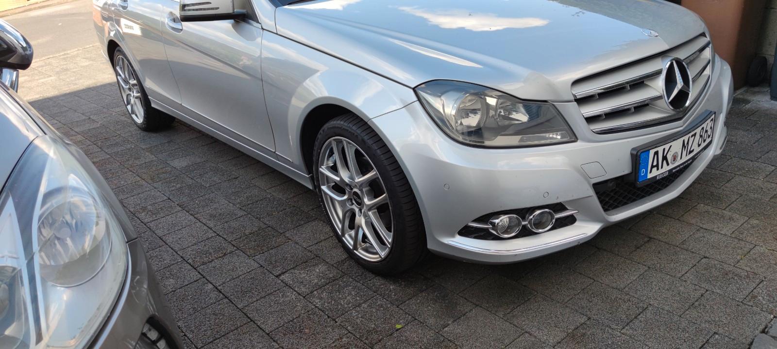 Mercedes-Benz C200 2013 — engine 2.143 cm³, 136 HP (100kW)