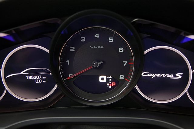 Porsche Cayenne S*Luft,Pano,14-W,SoftClose,BOSE,Standhz.