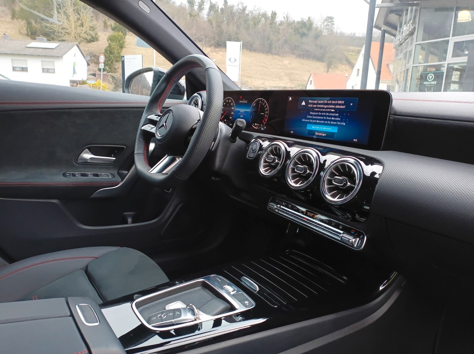Fahrzeugabbildung Mercedes-Benz CLA 250e SB+AMG LINE+NIGHTPAKET+LH+SH+KAMERA++++