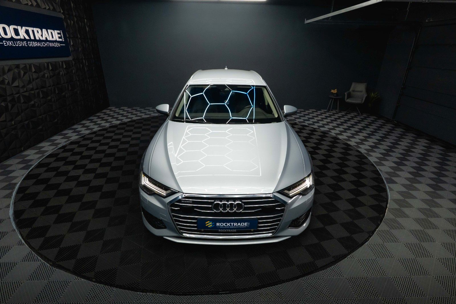 Fahrzeugabbildung Audi A6 Avant 50 TFSIe quattro SportDesign*Matrix*ACC