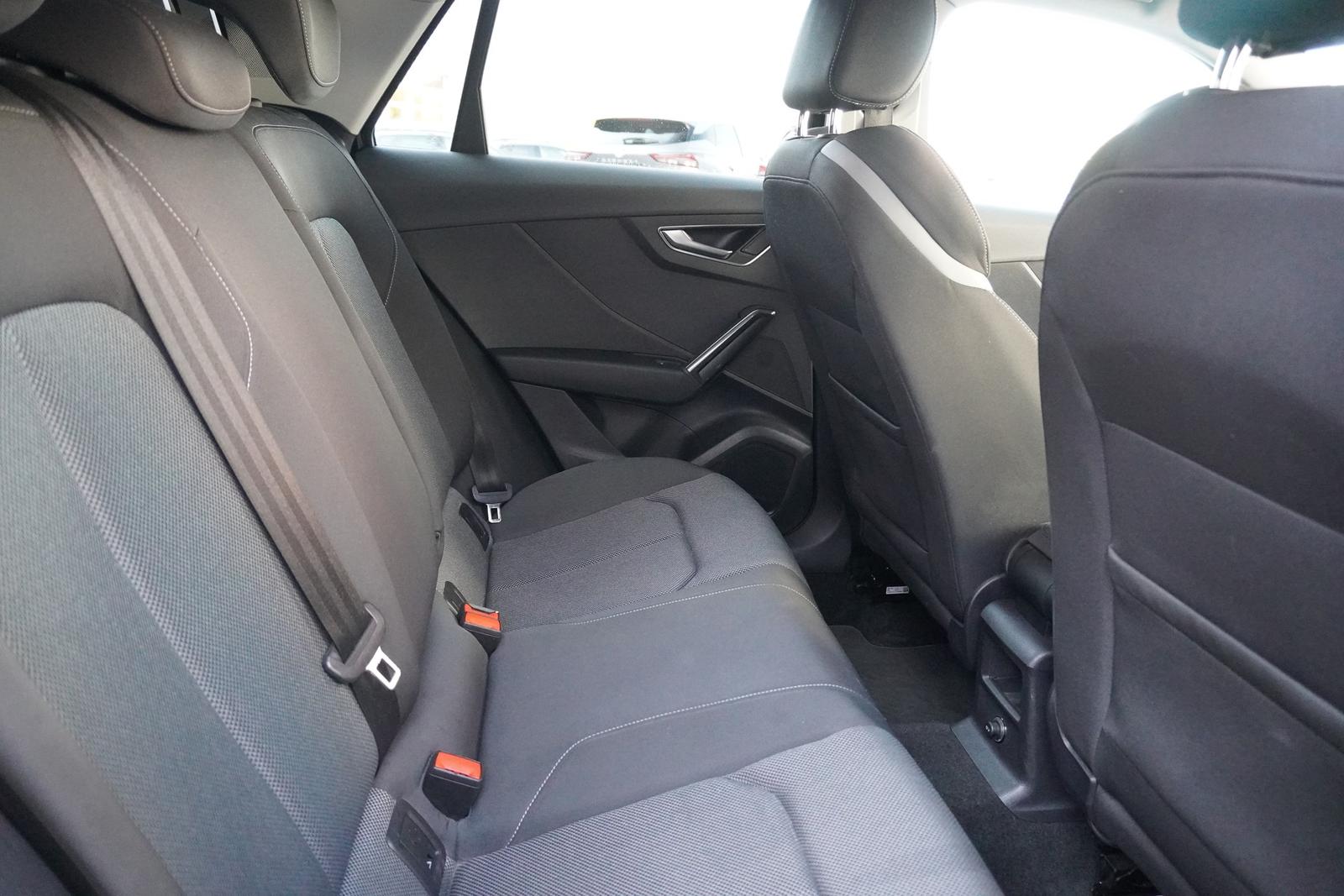 Audi Q2 35 1.5 TFSI S line LED Navi Sitzheizung AHK