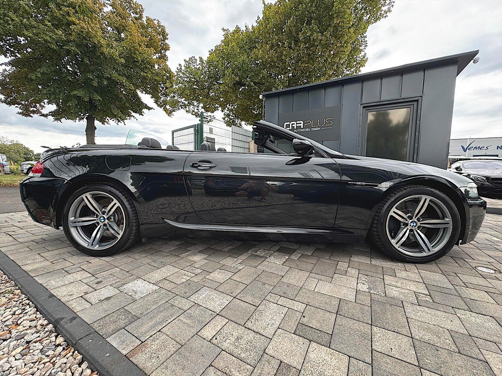 Fahrzeugabbildung BMW M6 Cabrio 5.0 V10 SMG Carbon *Head Up*Bi-Xenon*