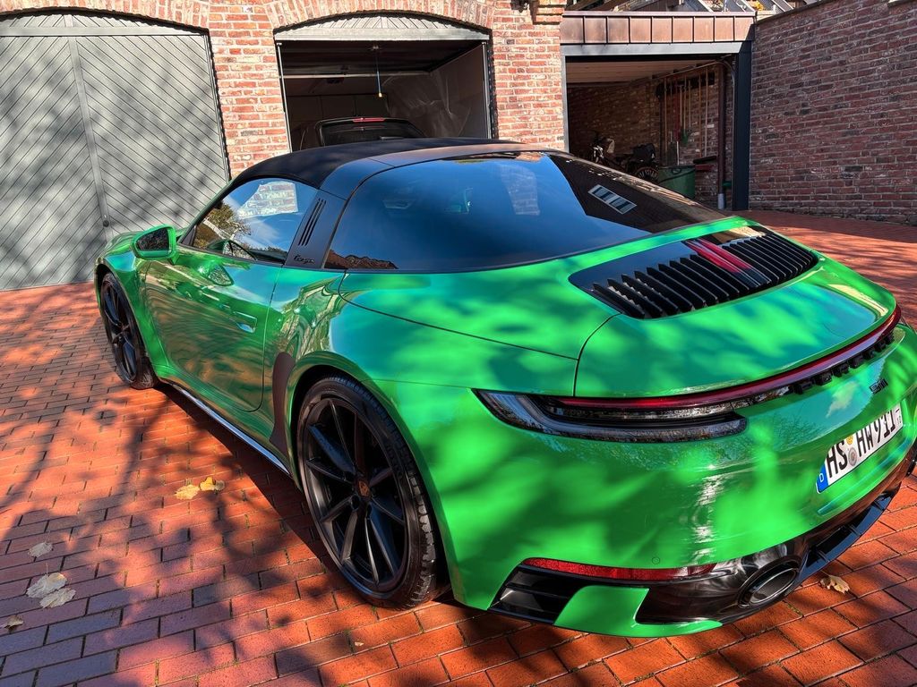 Porsche 992