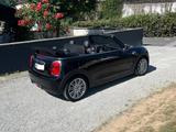 MINI Cooper Cabrio Cooper - MINI Cooper Cabrio mit Benzin-Antrieb: Automatik