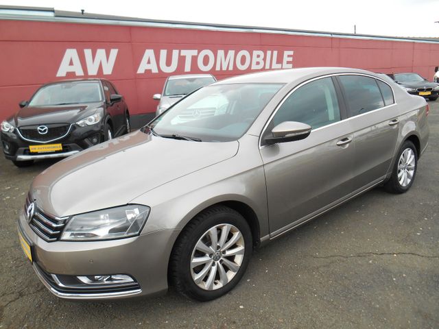 Volkswagen Passat Comfortline BlueMotion Webasto+Navigation