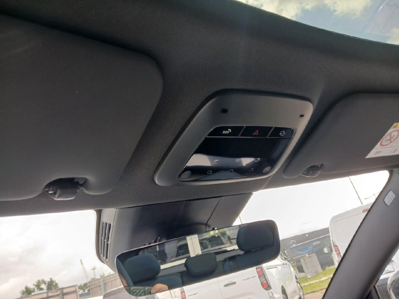Fahrzeugabbildung Volvo EX30 Ultra 2WD Pure Electric