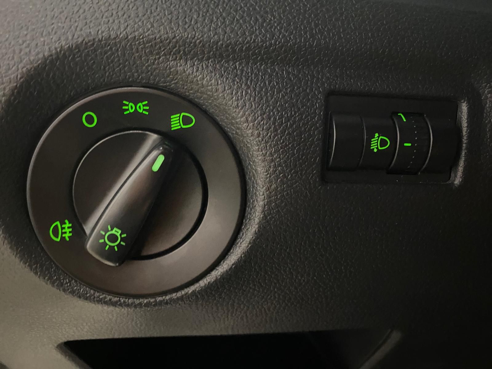Fahrzeugabbildung SKODA Fabia 1.6 TDI Ambition KLIMA+ALU+Allwetter