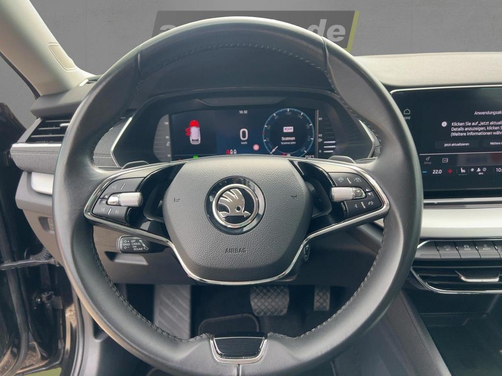 Skoda Octavia 2022 г. Чёрный, пробег 53050 км