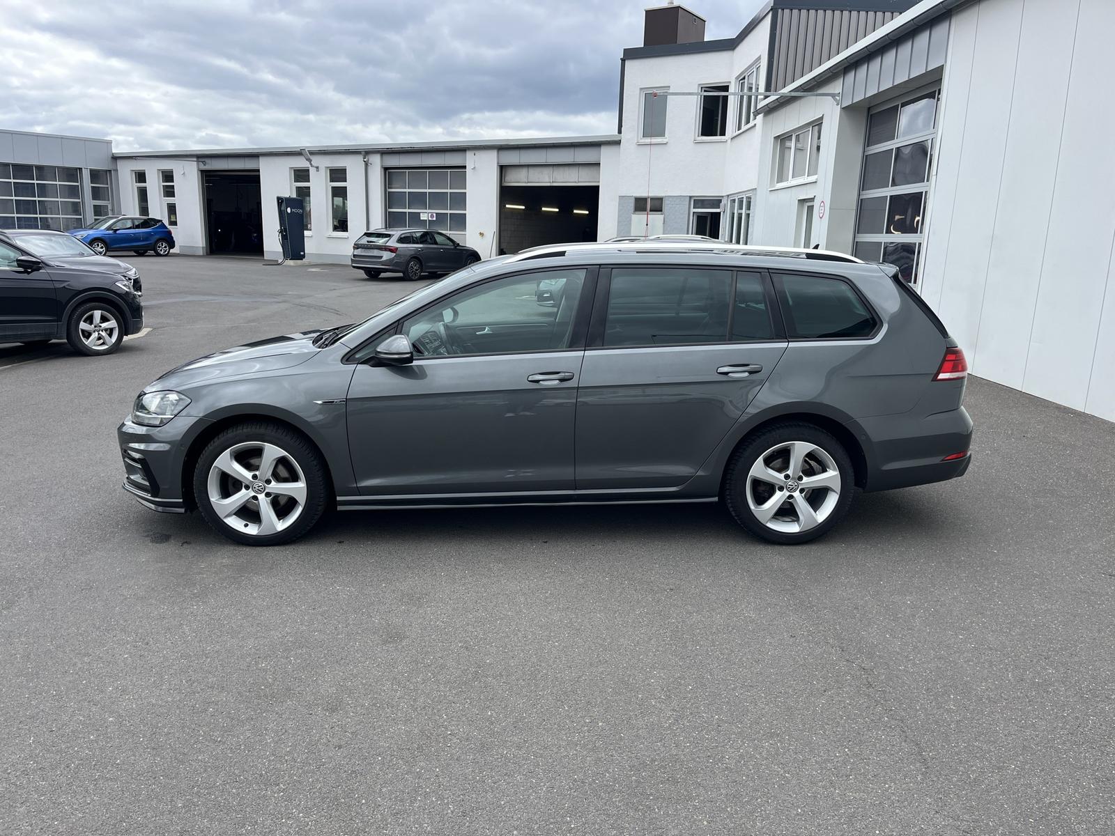 Volkswagen Golf Variant 2.0 TDI DSG R-Line 94€ m.20% Anz. N