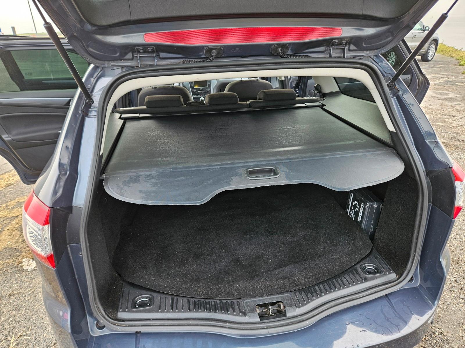 Ford Mondeo 2013 — photo 10