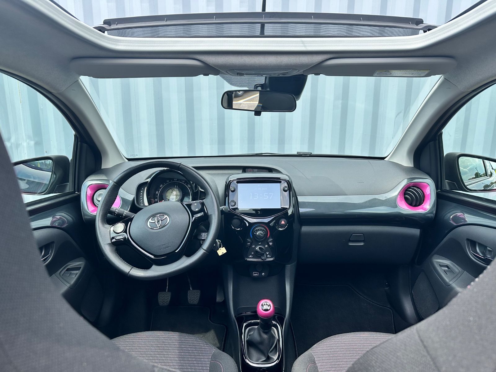 Fahrzeugabbildung Toyota Aygo AYGO x-style*RFK*Faltdach*Carplay