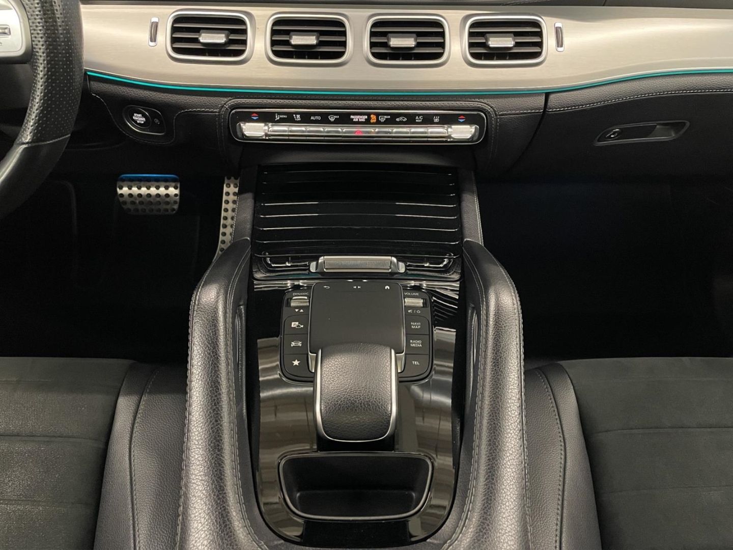 Mercedes-Benz GLE 300 d 4M HUD StandHZG AHK Panodach Navi APP foto 9