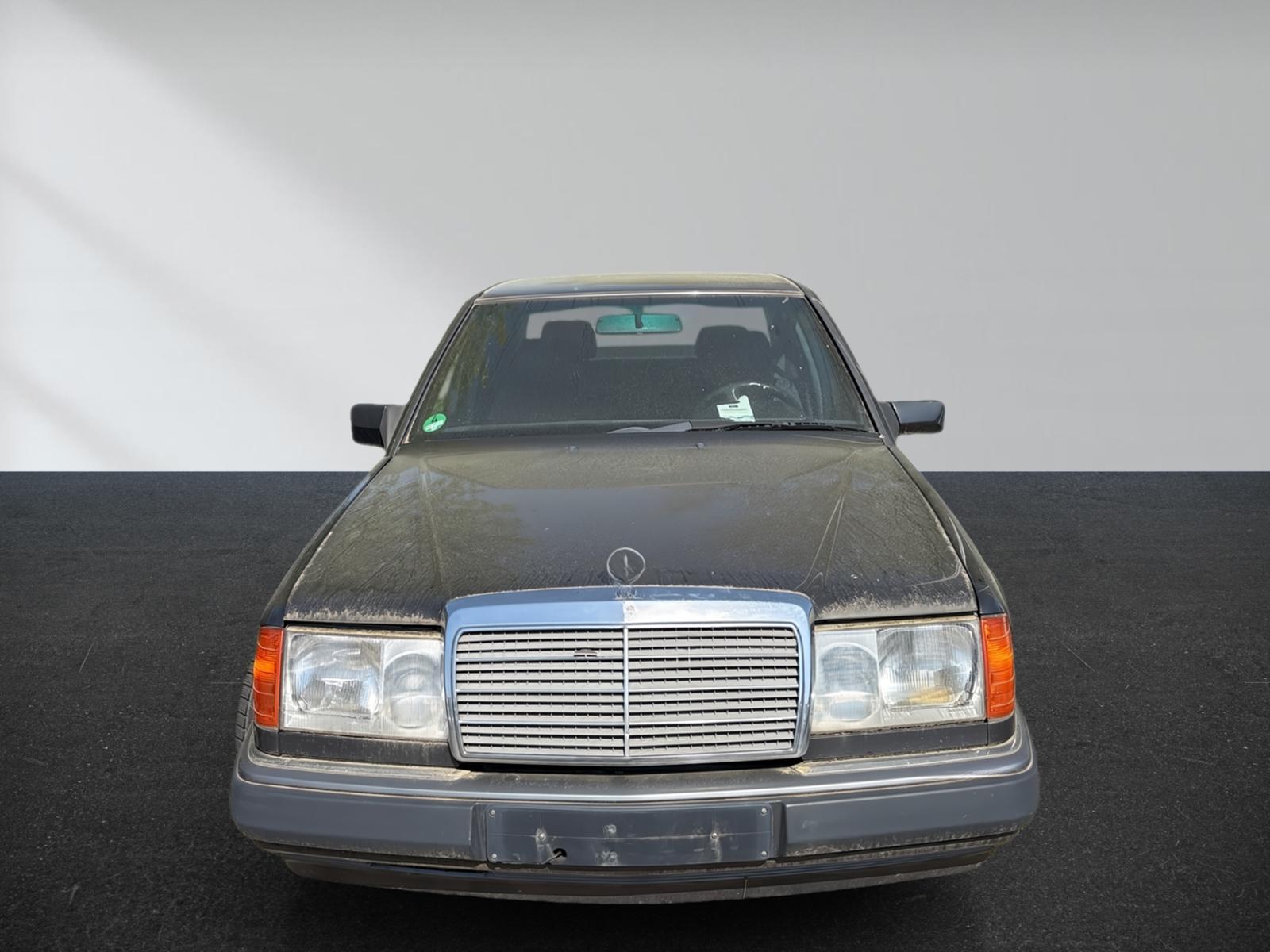 Mercedes-Benz 260 E LM