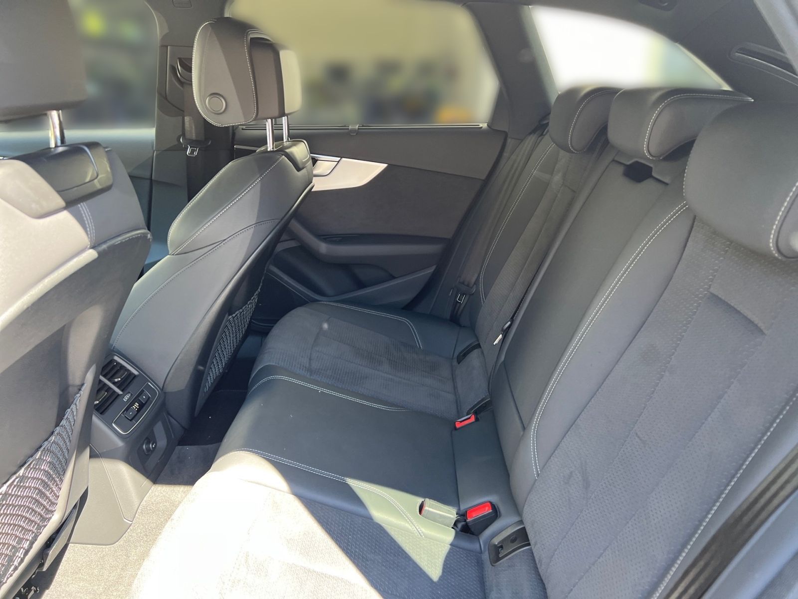 Audi S4 - Bild 12