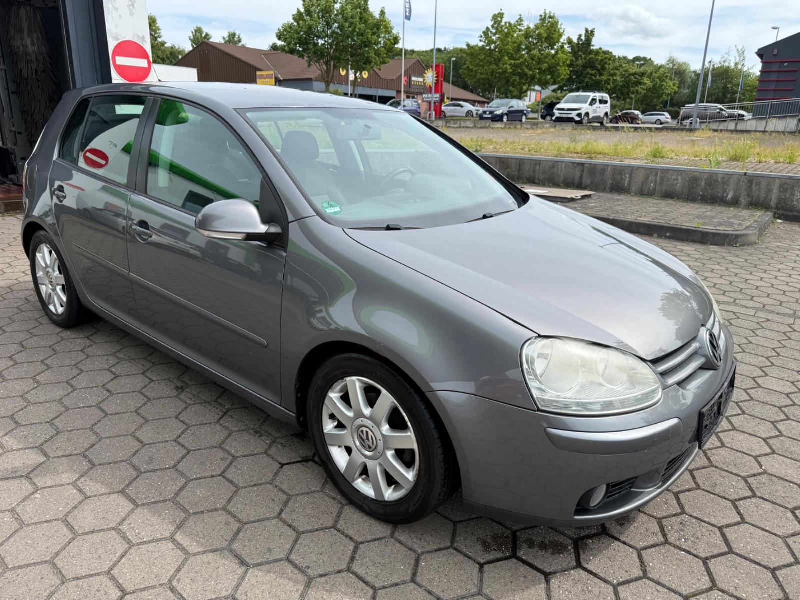 Volkswagen Golf V Lim. Tour