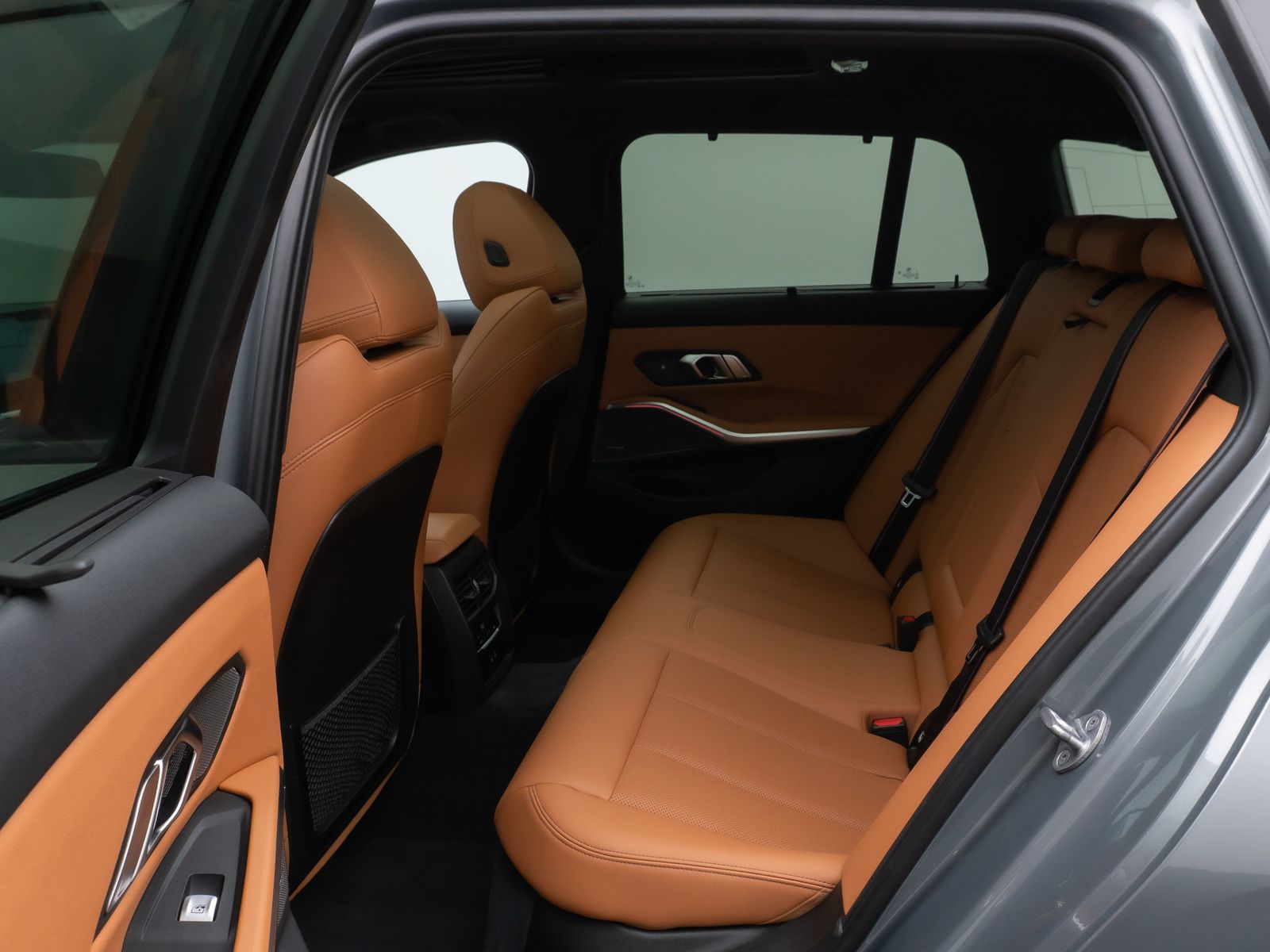 Fahrzeugabbildung BMW 330e xD M Sport Pro Panorama Kamera HUD DAB H/K