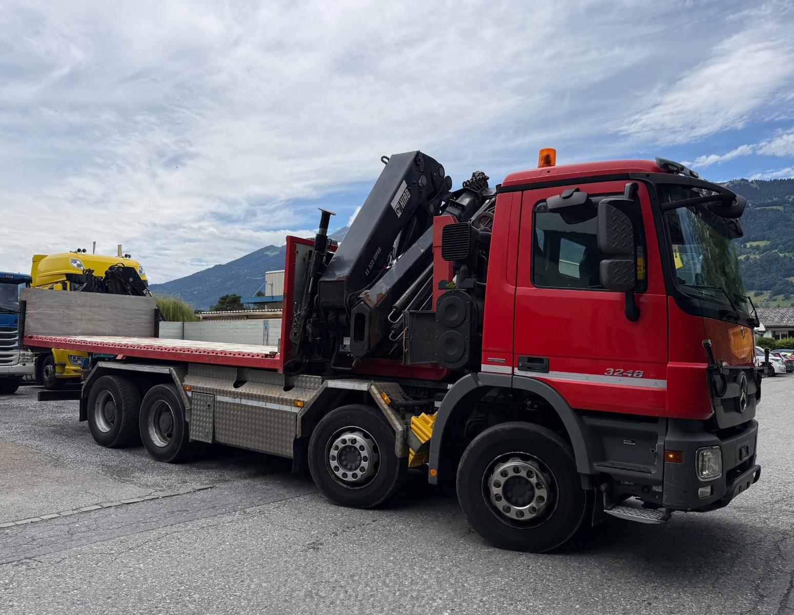 Mercedes-Benz Actros 3248 8x4, E5, Hook Hiab + Hiab 322 crane