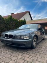 BMW E39 528i 1999 - BMW 528 aus 1999
