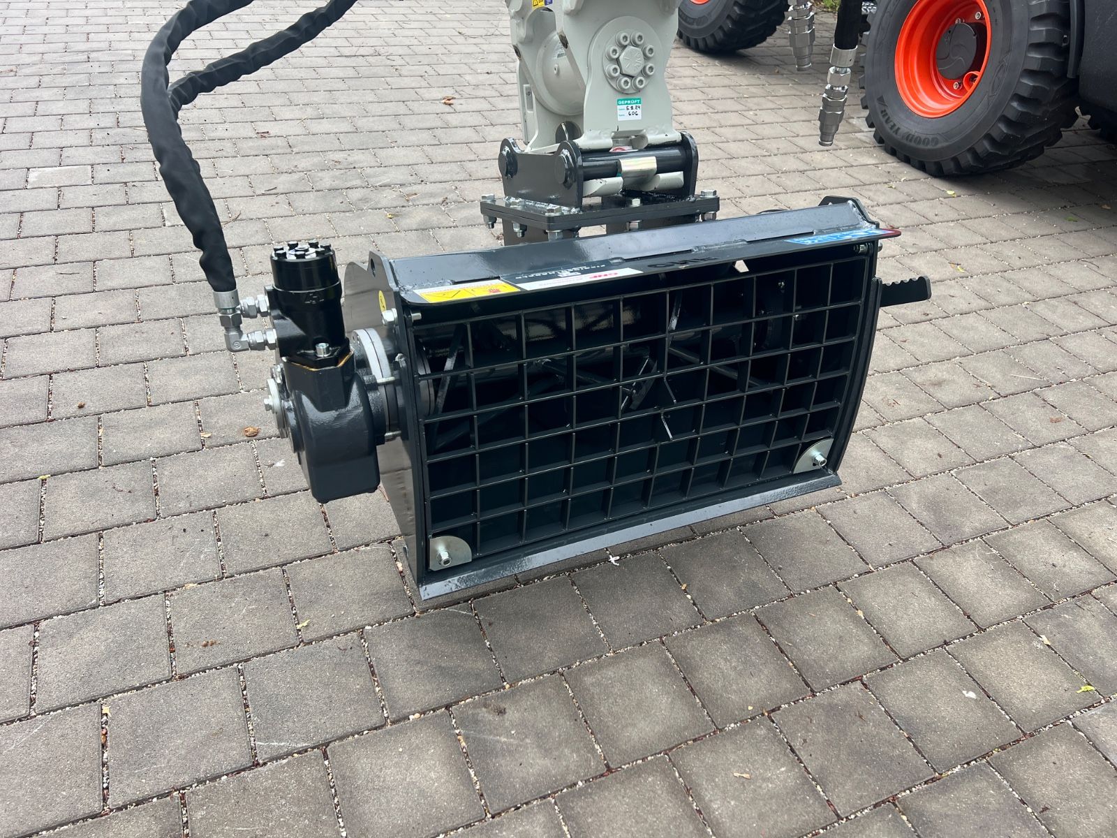 Fahrzeugabbildung Kubota CNF -Betonmschaufel Bmx 100 für Takeuchi, JCB