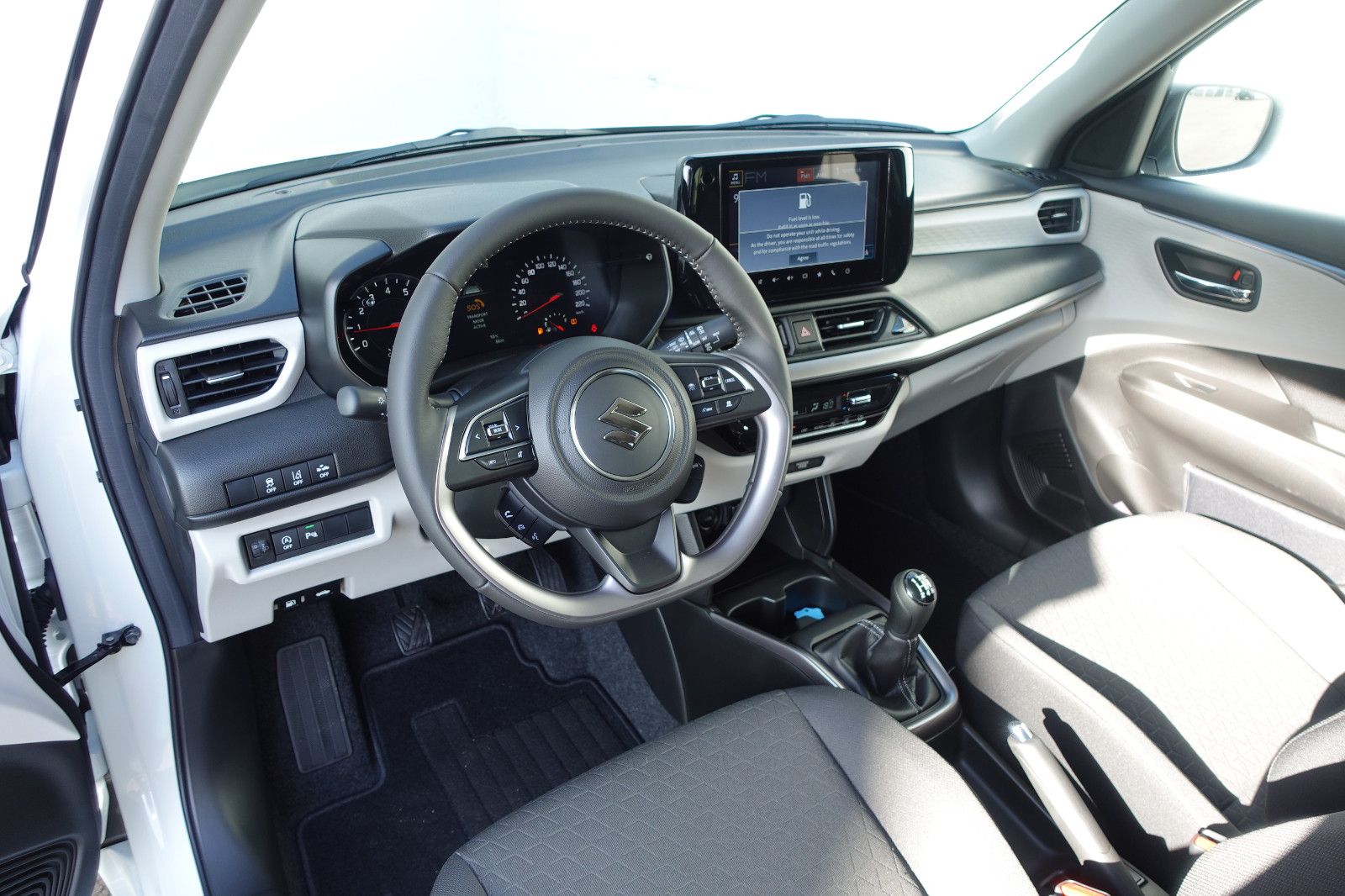Fahrzeugabbildung Suzuki Swift Comfort+ 1.2 MildHybrid,Navi,Kamera,Sitzhz