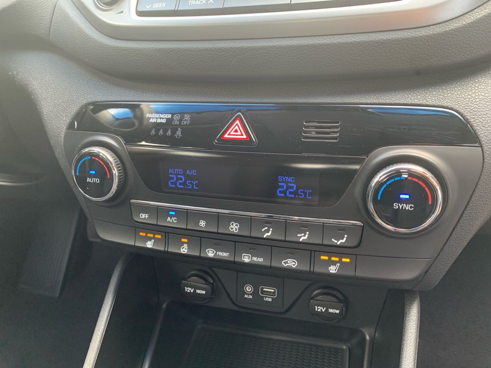 Fahrzeugabbildung Hyundai TUCSON 1.6 Turbo Trend Navi AHK