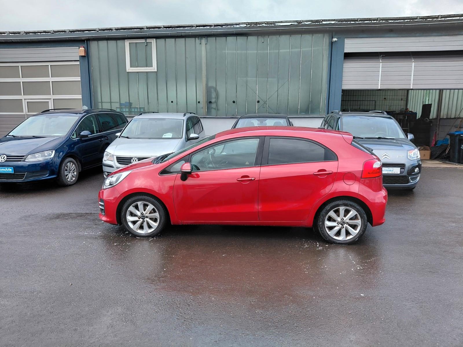 Kia Rio UEFA Euro  MOTOR PROBLEME