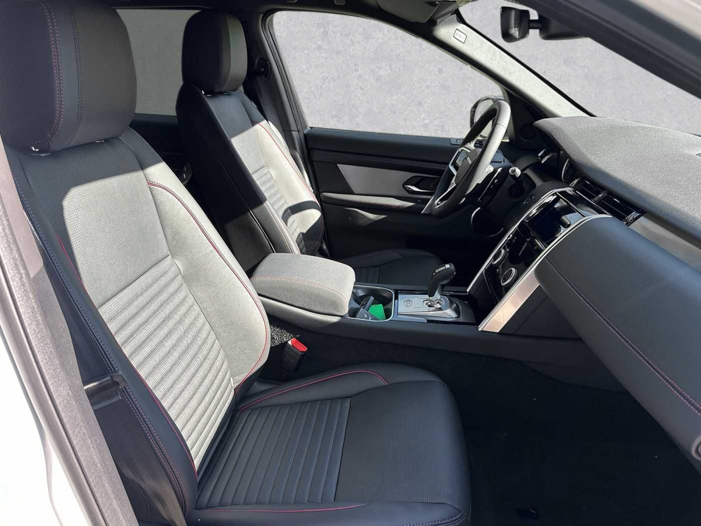 Land Rover Discovery Sport D165 R-Dynamic S imagem 3