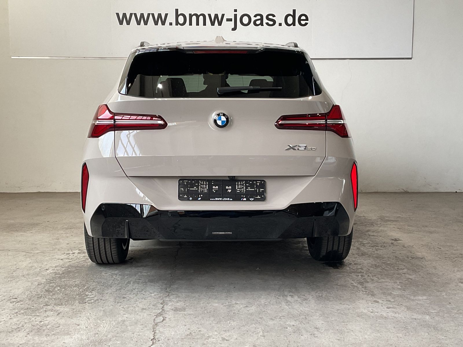 Fahrzeugabbildung BMW X3 20 xDrive 19" LMR, AHK, Standheizung DAB
