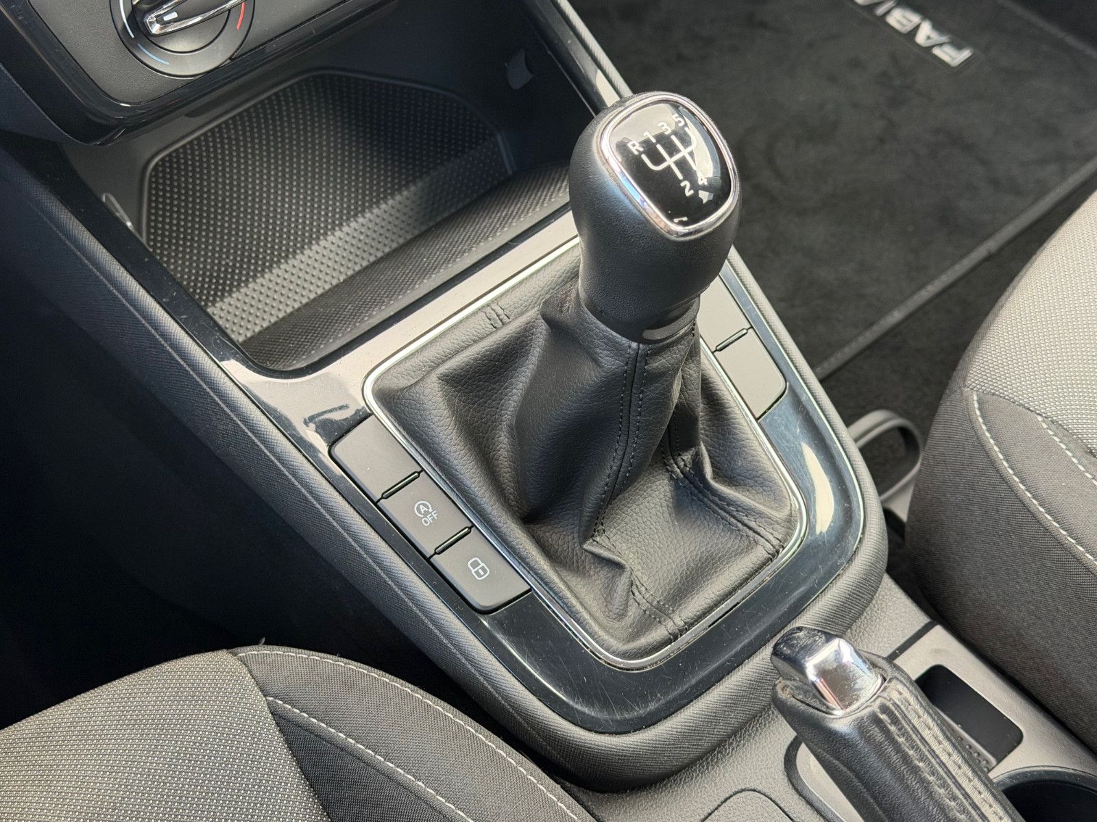 Fahrzeugabbildung SKODA Fabia Selection